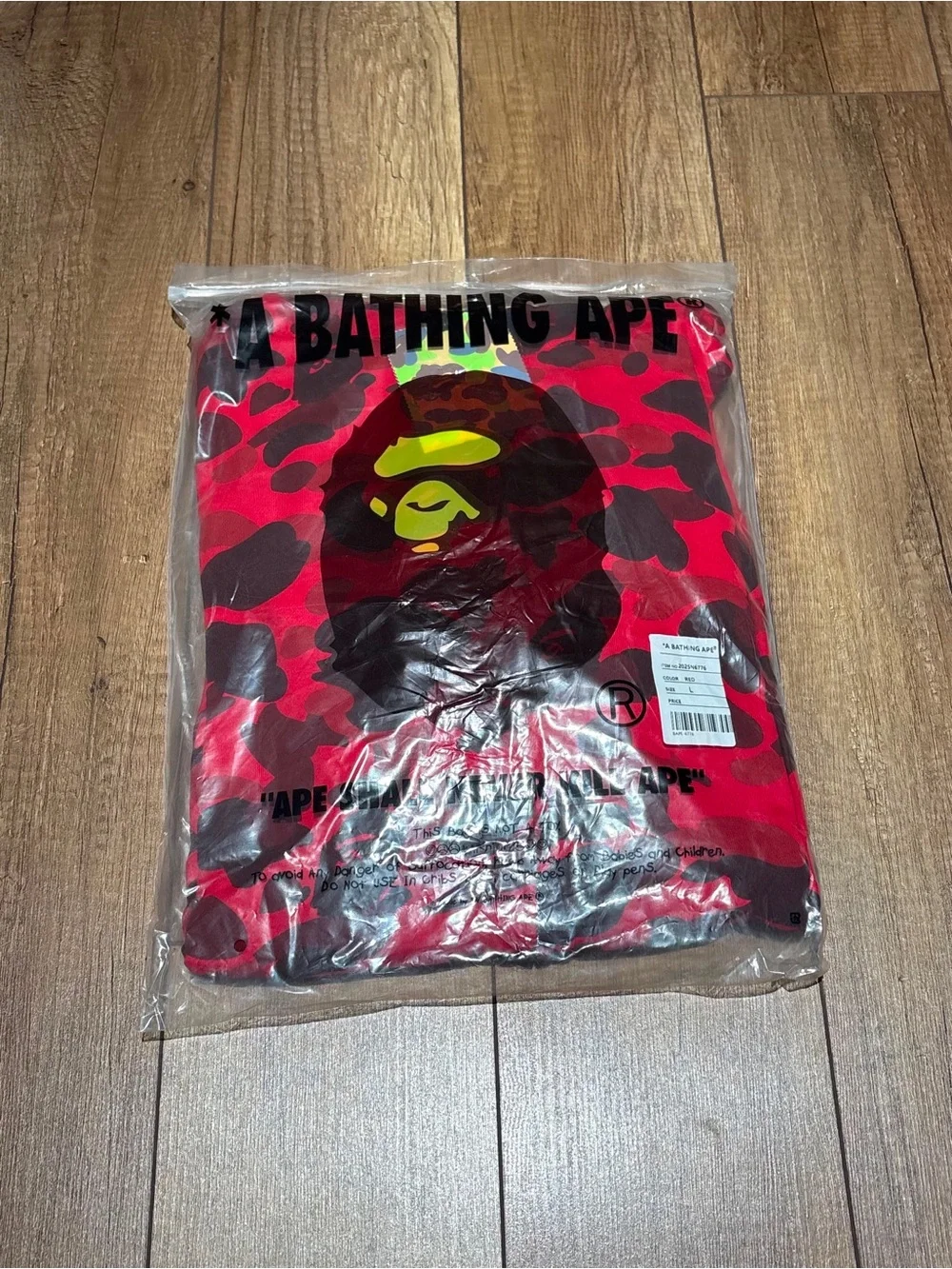 A Bathing Ape BAPE Shark Camo Red Zipper Hoodie Mens Size Large Brand New